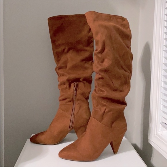 *NWT* Express Suede Knee-High Cognac Boots | Size 9 - Picture 1 of 2